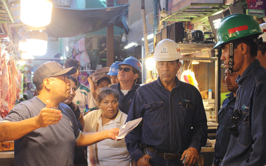 Enosa y Municipalidad de Piura reforzarán supervisión y seguridad eléctrica en el Mercado Modelo