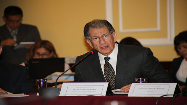 Presidente Óscar Urviola sustentó proyecto de presupuesto del TC para el 2016 en el Congreso de la República