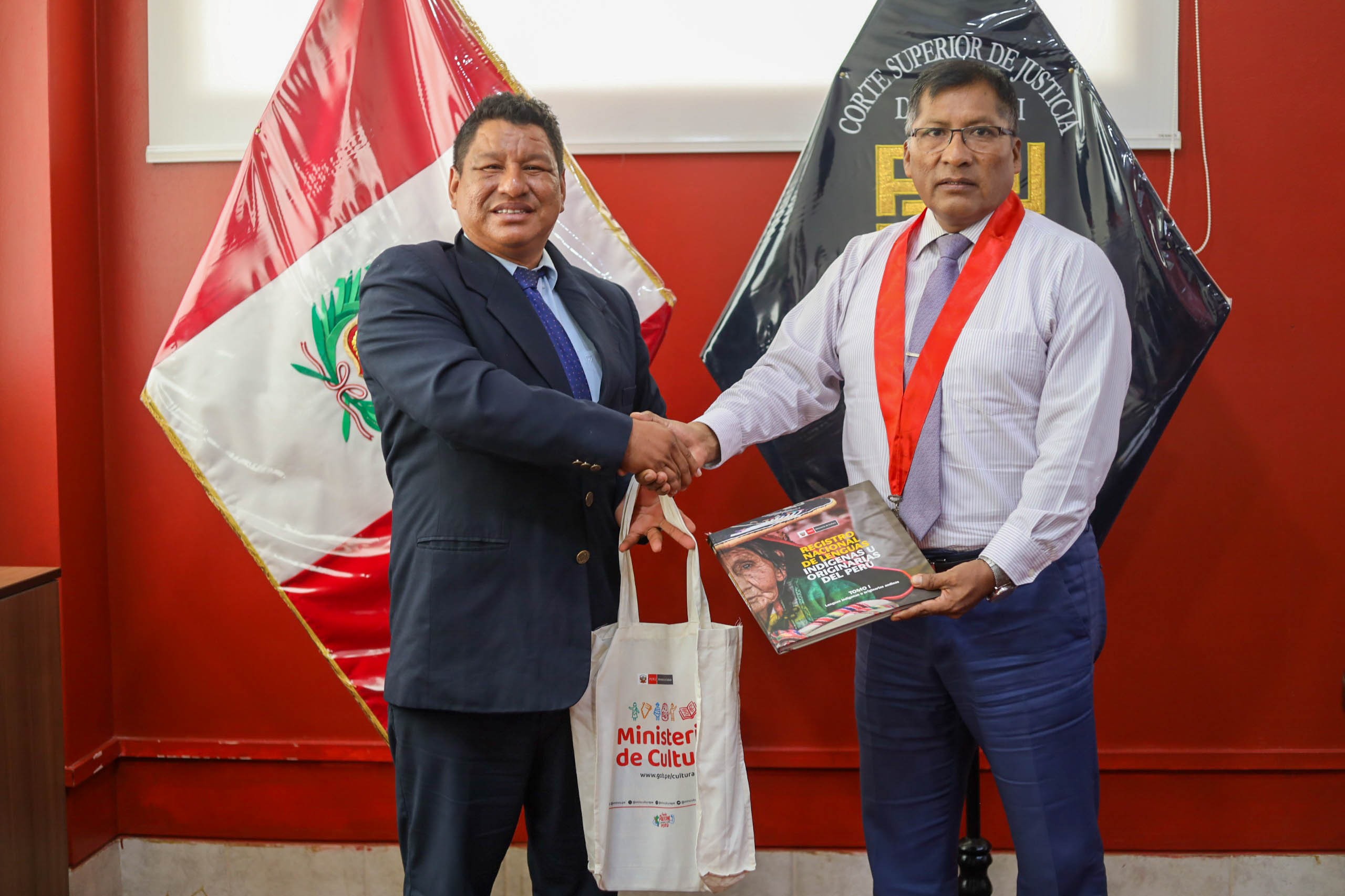 Corte de Ucayali y Ministerio de Cultura fortalecen estrategias para garantizar el acceso a la justicia de los pueblos originarios (1)
