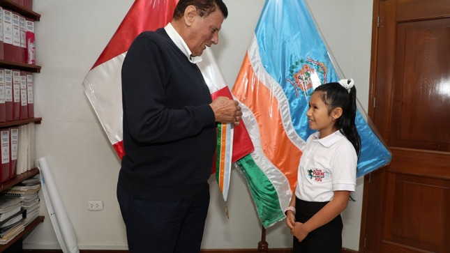Angela Luciana Chingay Alvarado fue “Gobernadora por un Día”.