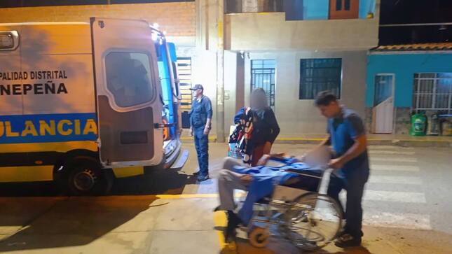Serenazgo Nepeña traslada a paciente referido a Hospital "Eleazar Guzmán Barrón" de Nuevo Chimbote 