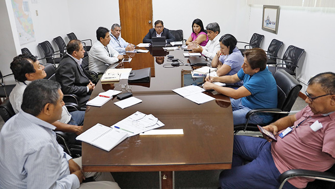 Alcalde se reúne con FONDEPES para conocer el estado situacional del DPA Puerto Huarmey