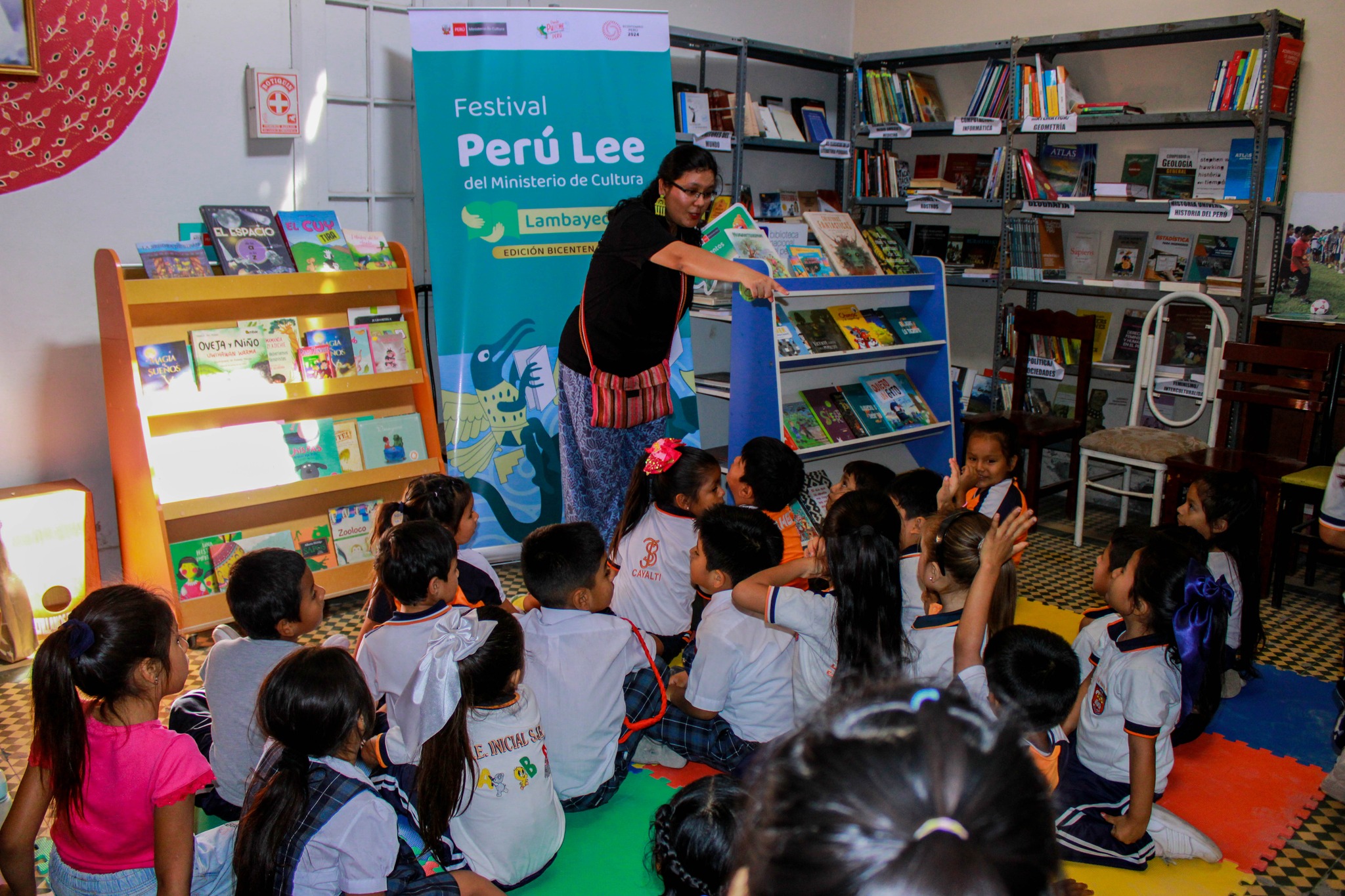 Registro 2: Perú lee