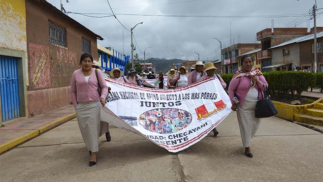 Personas caminando