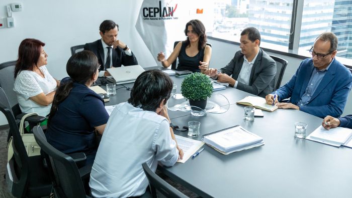 Funcionarios de Ceplan y del Gobierno Regional de Lima