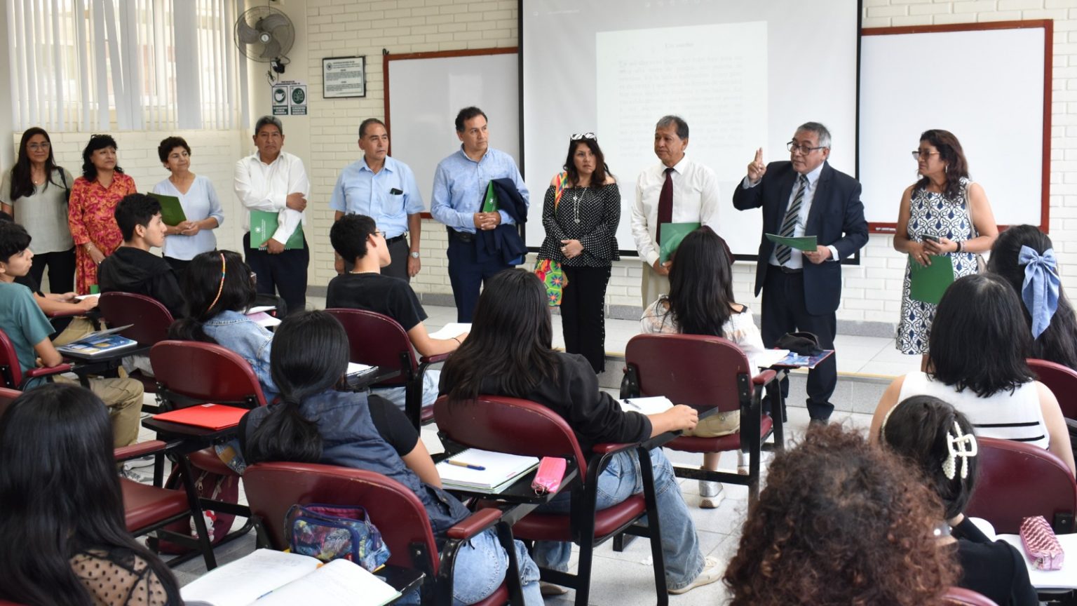 Academia Preuniversitaria