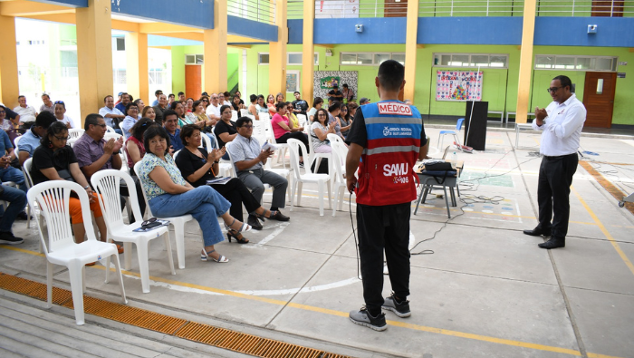 Geresa Lambayeque capacita a 220 docentes en primeros auxilios