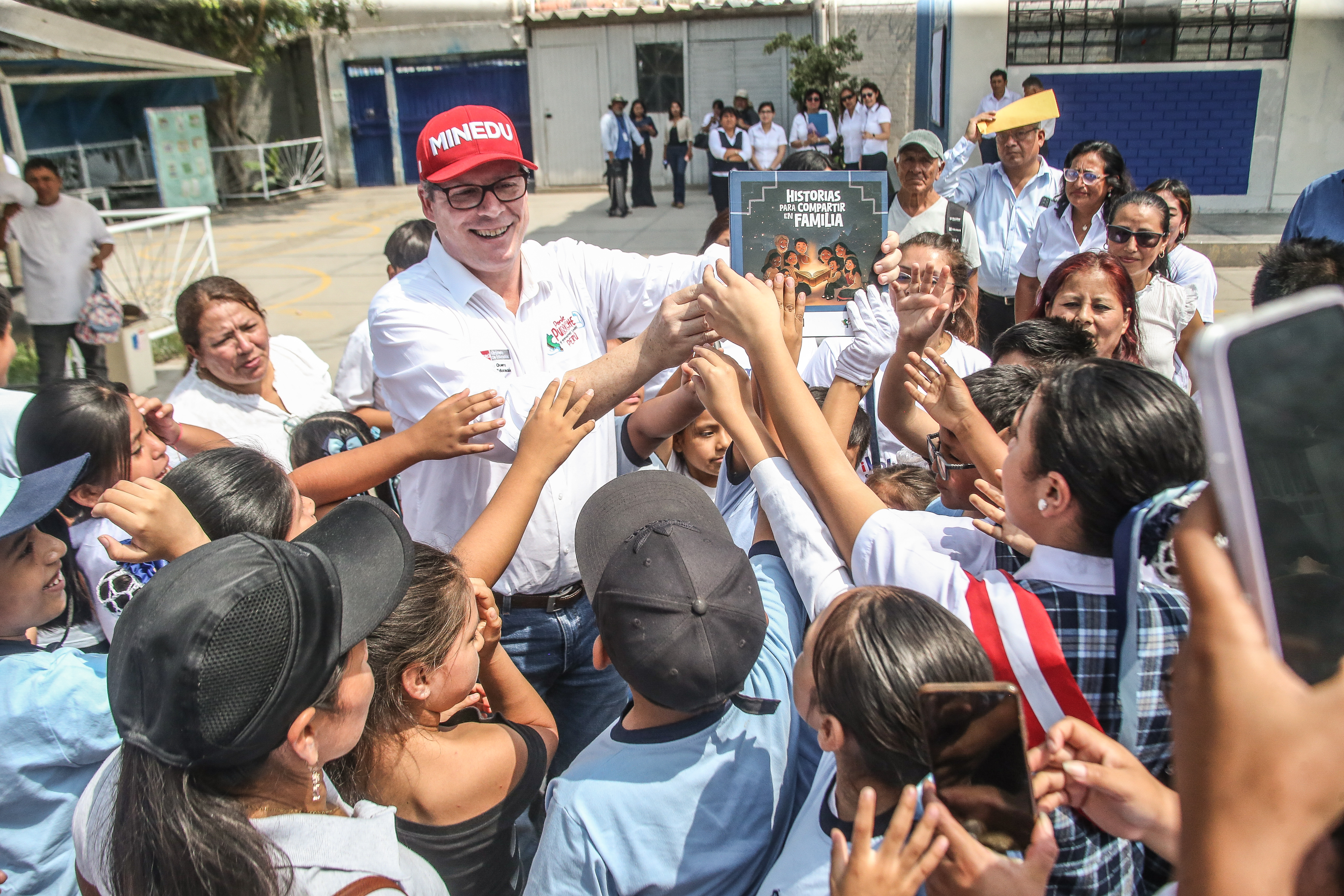 Minedu destina 2 millones de soles para mejoras en 36 instituciones educativas