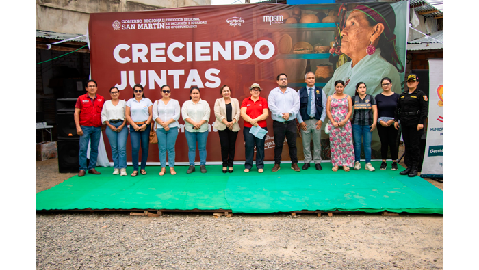 Alcaldesa participa de feria "Creciendo juntas".