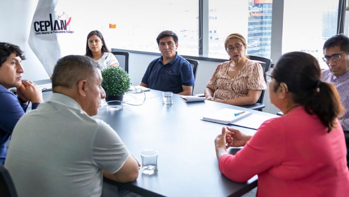 Visita de funcionarios de Municipalidad de Tarma a Ceplan