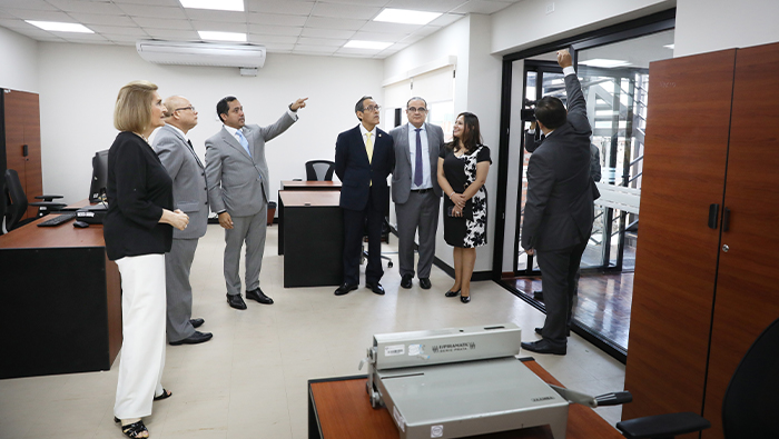 Tribunal Constitucional inaugura ambientes renovados y modernizados del Centro de Estudios Constitucionales