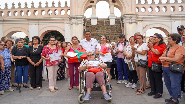 ¡ I Bailetón 2025 para Nuestros Adultos Mayores en el Paseo de Aguas !