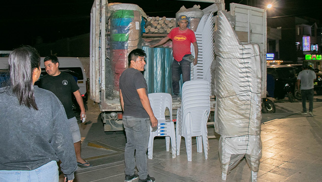 Municipalidad de Huarmey brindan apoyo a familias afectadas por lluvias intensas en el Distrito Malvas