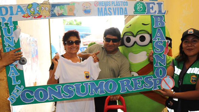 Municipalidad realizó campaña de sensibilización por el día del consumo responsable en Huarmey
