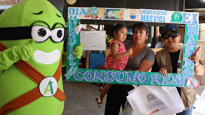 Municipalidad realizó campaña de sensibilización por el día del consumo responsable en Huarmey