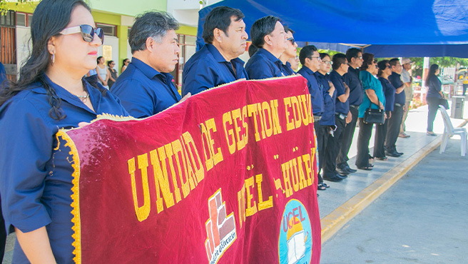 MPH y UGEL participan en el izamiento del pabellón nacional y bandera de Huarmey para el inicio de clases