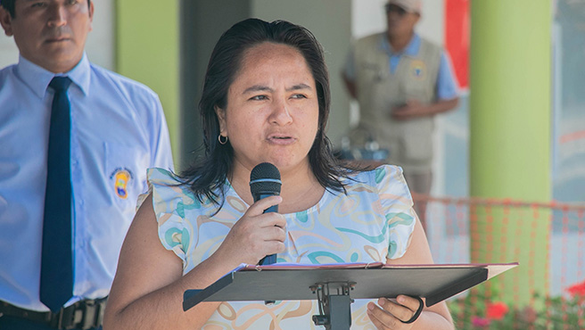 MPH y UGEL participan en el izamiento del pabellón nacional y bandera de Huarmey para el inicio de clases