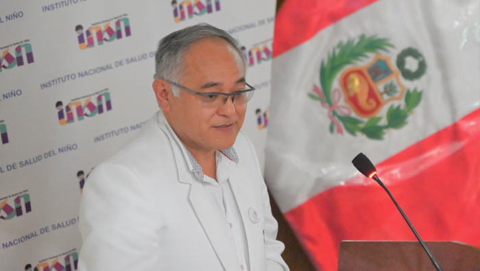 Director general alienta a equipo multidisciplinario de Neonatología a continuar trabajando con esfuerzo y sacrificio por los pacientes