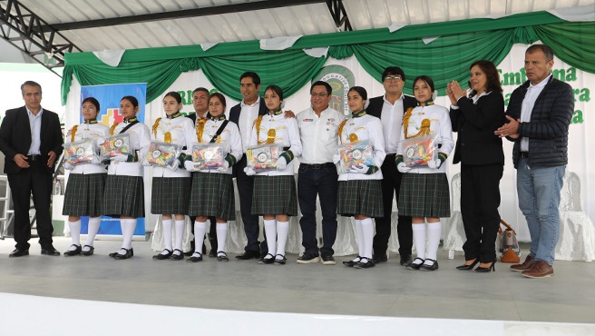 Ministro César Vásquez participa en Buen Inicio del Año Escolar 2025 en Cutervo