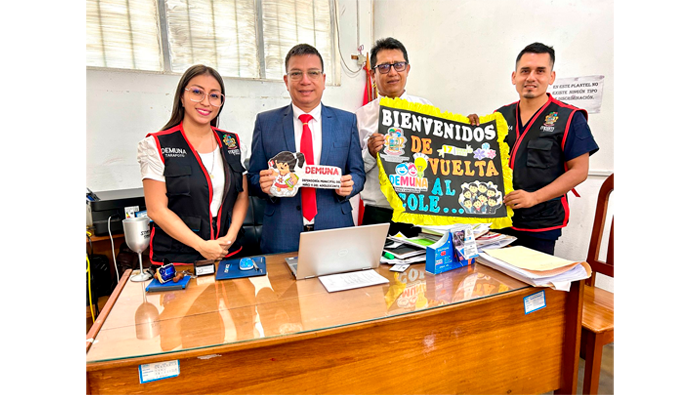Volanteo informativo por el inicio al Aรฑo Escolar 2025.