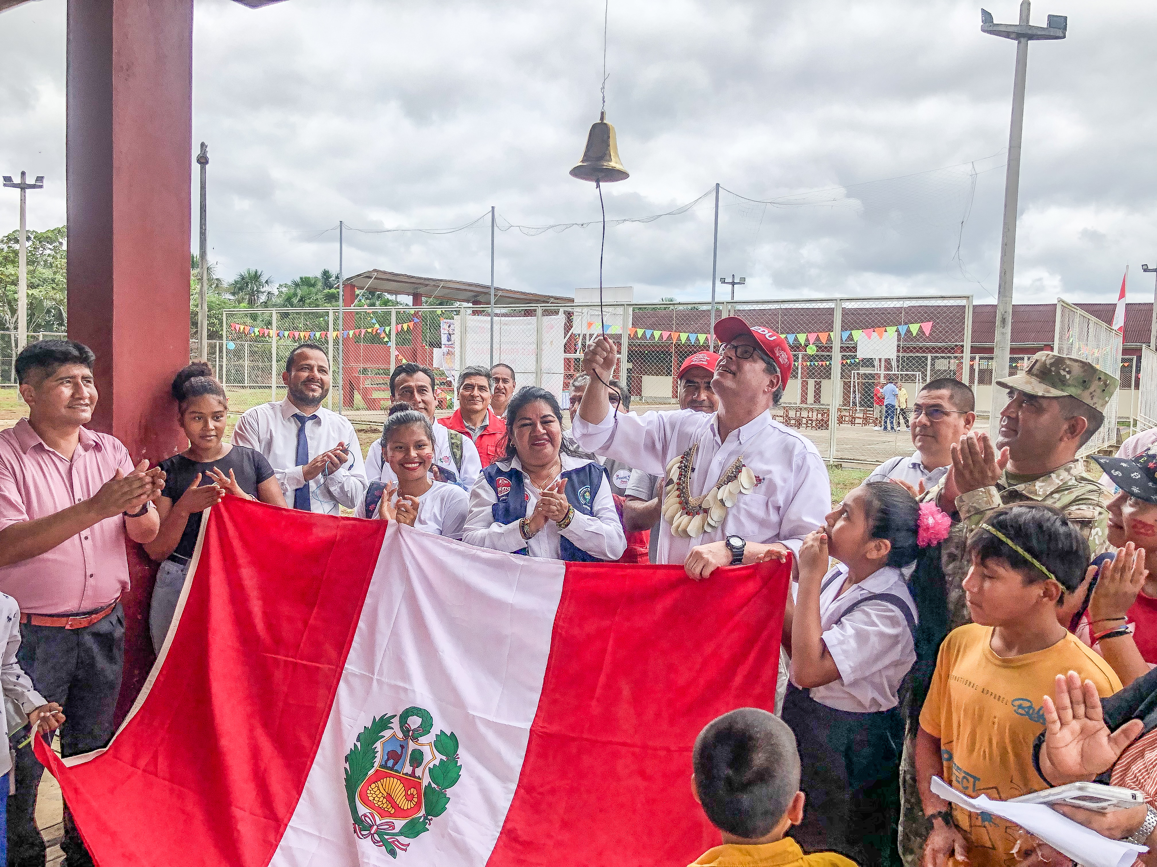 Clases se inician con normalidad en el país y PNP trabaja con municipios y BAPES para reforzar la seguridad ciudadana.