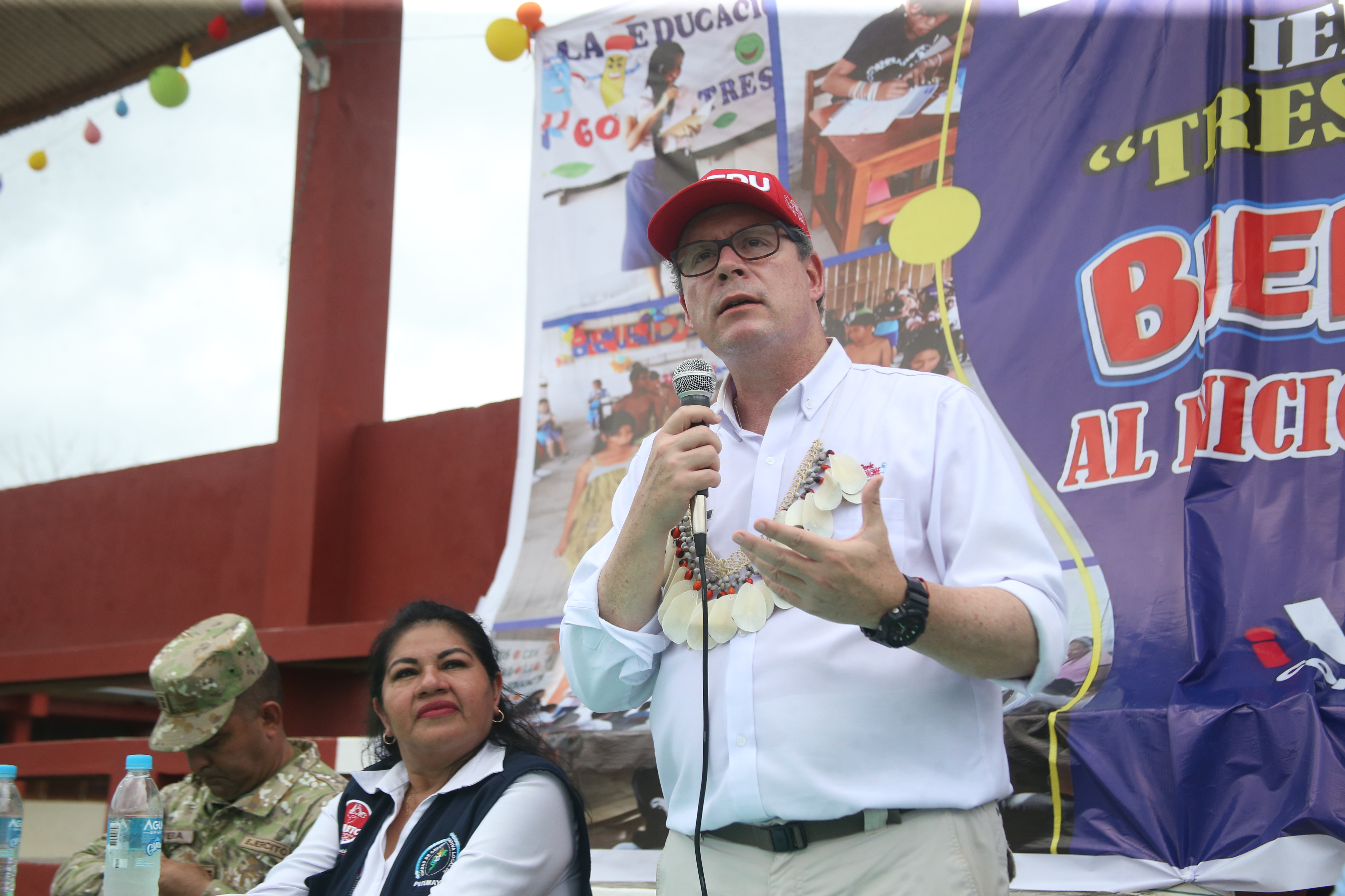 Clases se inician con normalidad en el país y PNP trabaja con municipios y BAPES para reforzar la seguridad ciudadana.