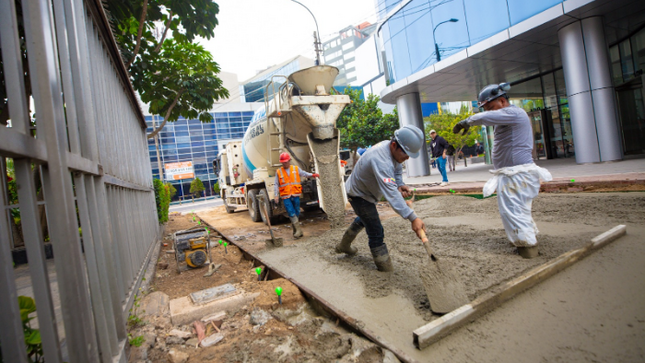 Renovación en marcha en la calle Sacsayhuamán