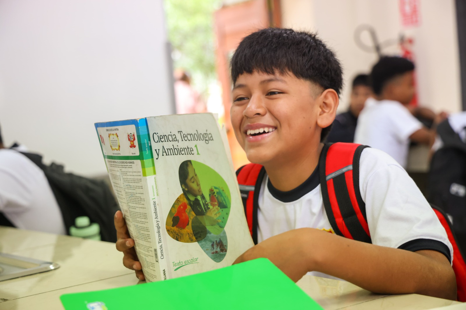 Inicio del año escolar en el colegio Pedro Labarthe