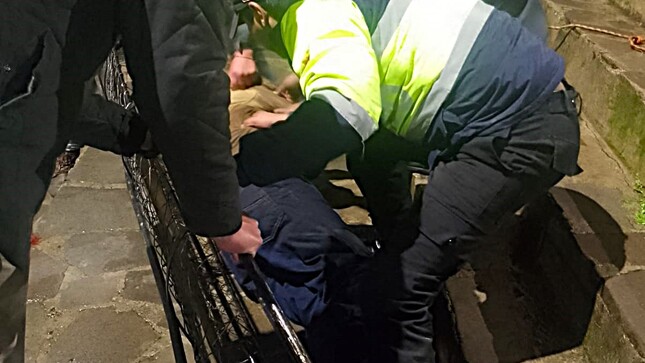 Nota informativa sobre el auxilio brindado por serenos de Ascensión a un ciudadano herido tras caer de graderías en el Jr. Manuel Ubalde.