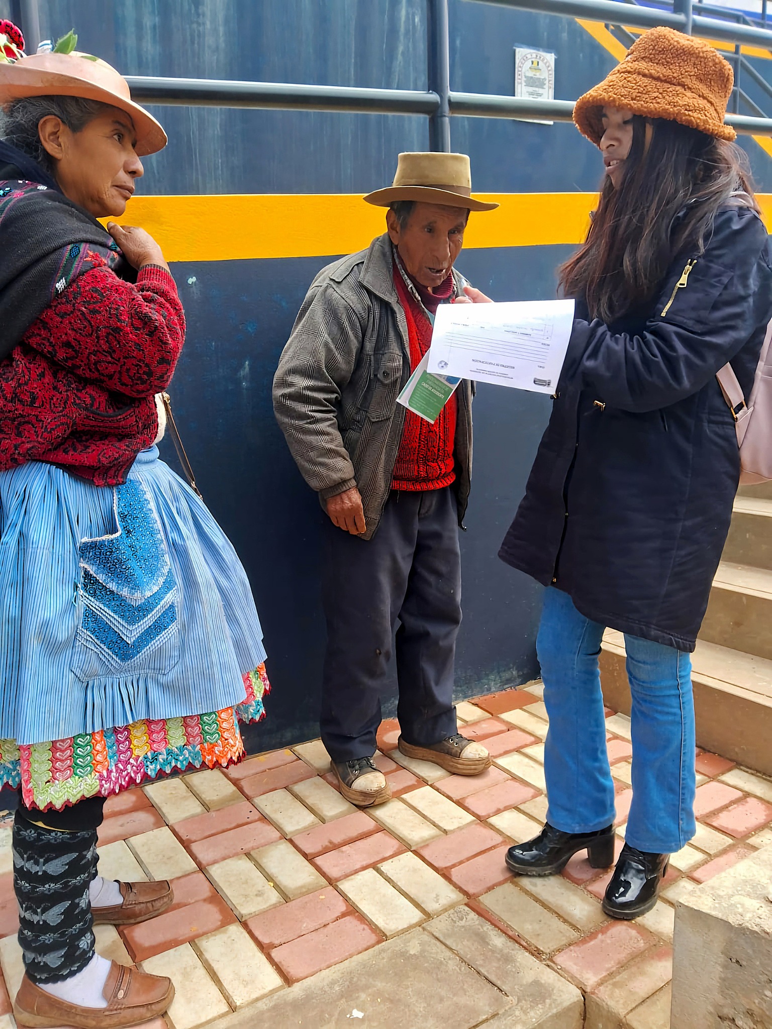 Nota informativa sobre la sensibilización en tenencia responsable de mascotas realizada en el Sector 2 del distrito de Ascensión, conforme a la Ordenanza Municipal N°015-2023-MDA.