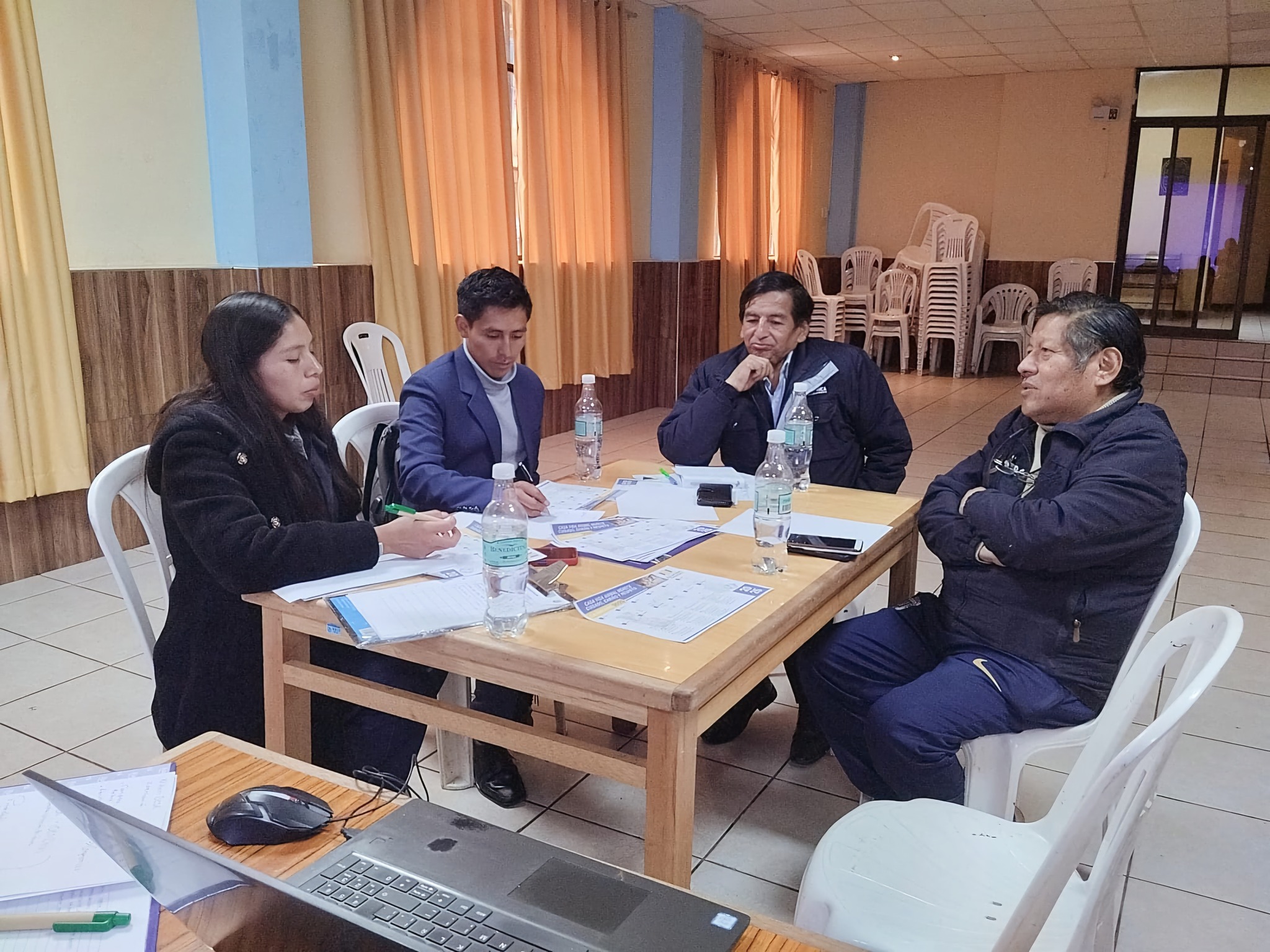 Nota de prensa sobre la socialización del "Plan Integral de Gestión para la Tenencia Responsable, Protección, Control y Registro de Canes y Felinos en el Distrito de Ascensión", impulsado por la Gerencia de Gestión Ambiental.