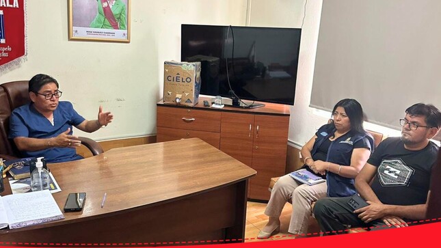 Director Ejecutivo de la RIS Chilca Mala sostiene reunión de coordinación con su equipo de gestión.