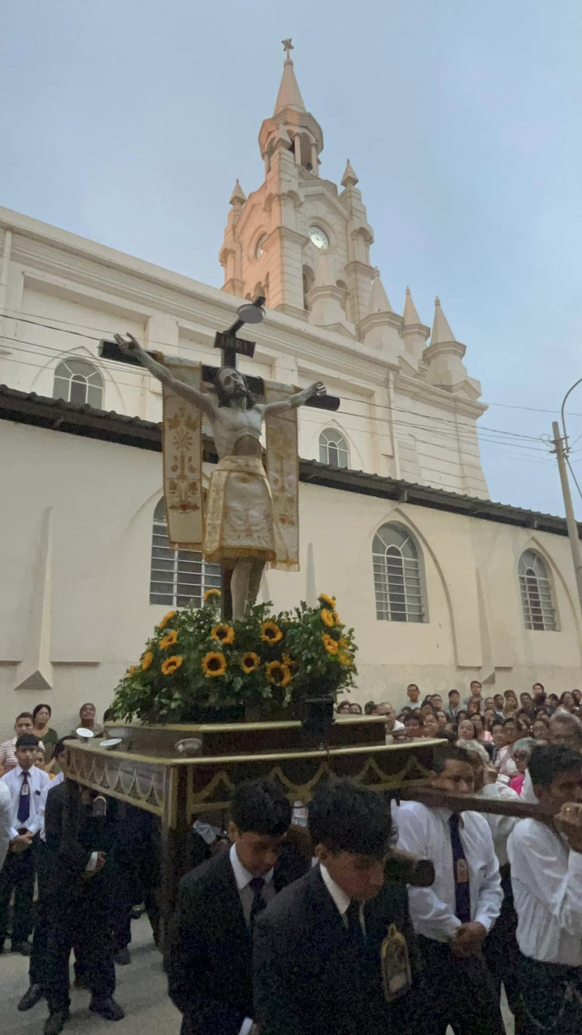 Homenaje al señor de la agonía, patrono de Sullana
