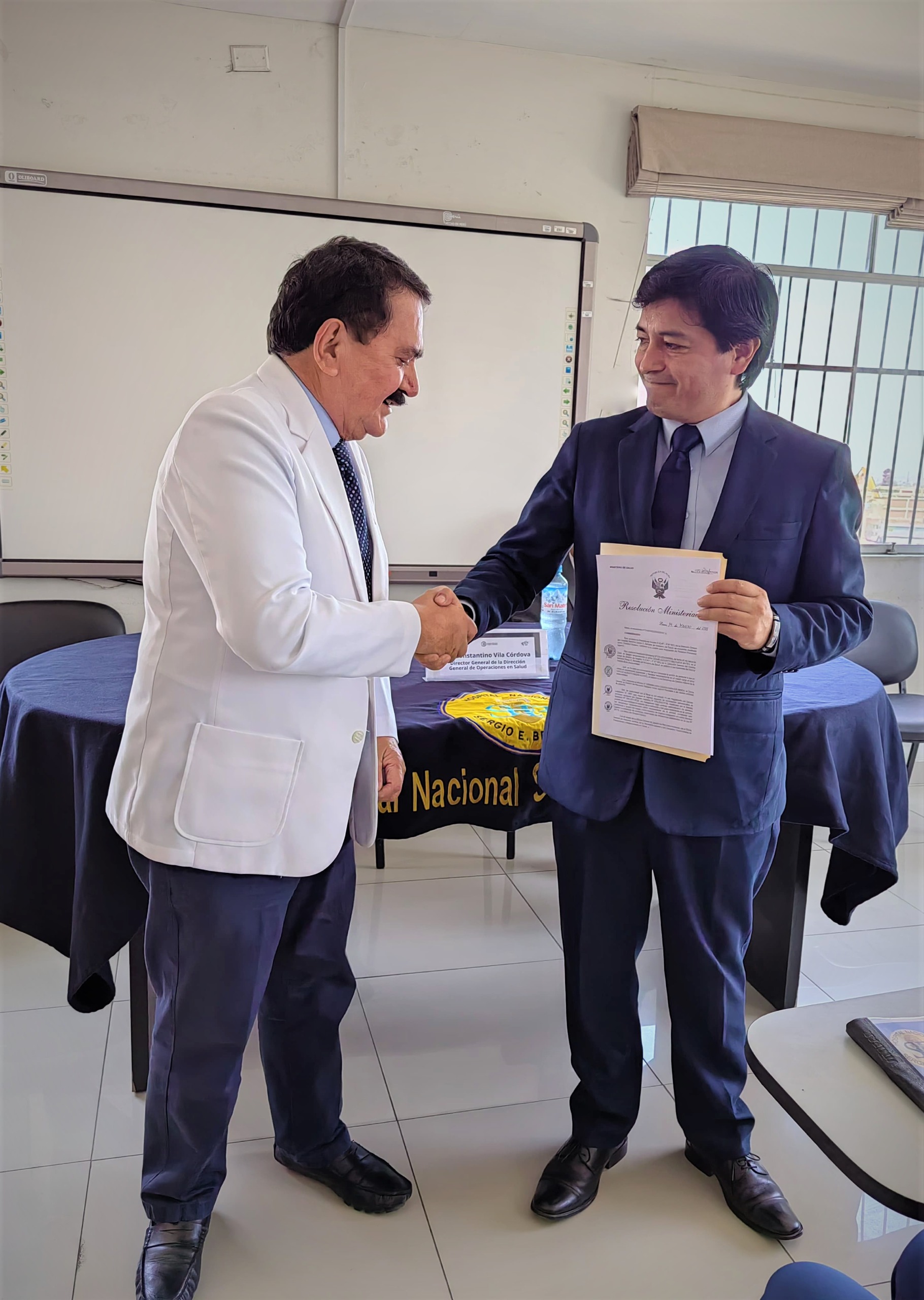 DR. CARLOS ALBERTO BAZAN