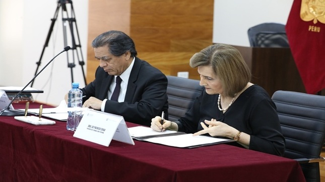 Tribunal Constitucional y la Universidad de San Martín de Porres suscribieron convenio marco de cooperación interinstitucional