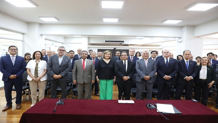 Tribunal Constitucional y la Universidad de San Martín de Porres suscribieron convenio marco de cooperación interinstitucional