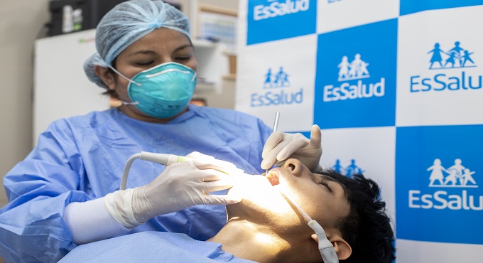 Más del 90% de pacientes atendidos en el Hospital Ramón Castilla de EsSalud presenta caries dentales