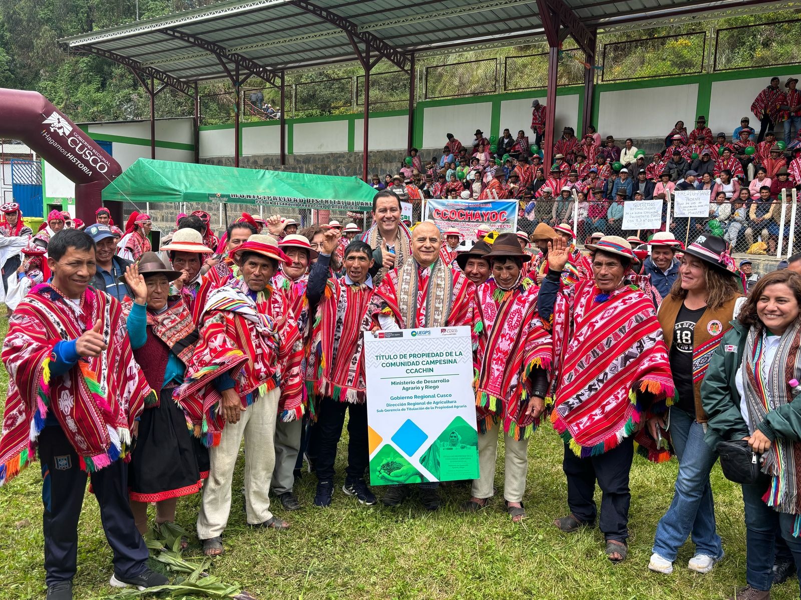 Cusco: Gobierno entrega 503 títulos de propiedad rural individual y 3 títulos a comunidades campesinas