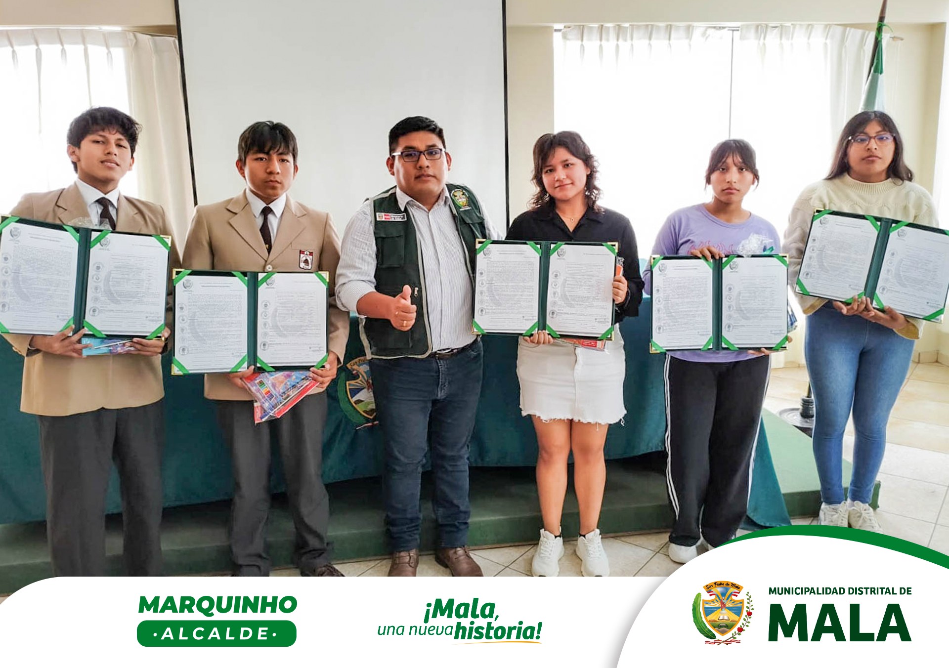 Reconocimiento a Alumnos del 5to de Secundaria del Distrito de Mala - 2024