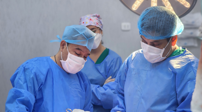 Gracias a microscopio neuroquirúrgico se realizó cirugía de alta complejidad