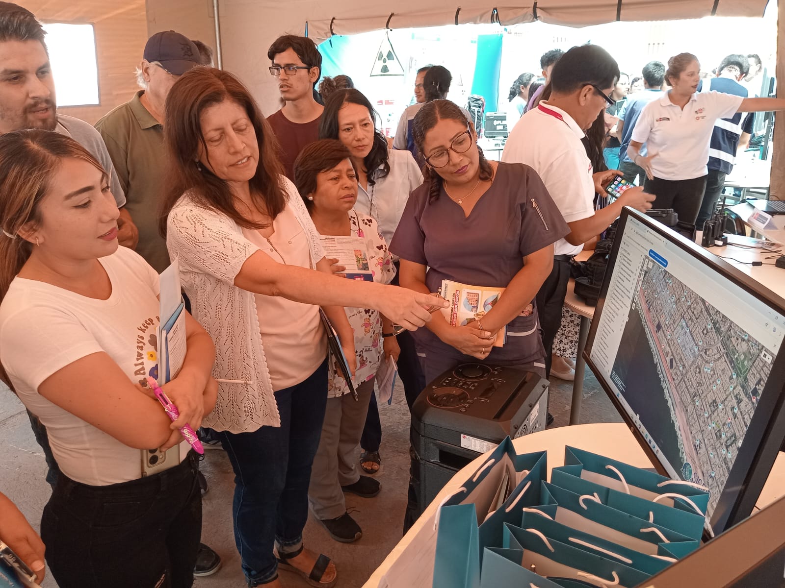 Durante la feria, CENEPRED presentó una serie de actividades informativas, enfocadas en la prevención y reducción del riesgo de desastres.