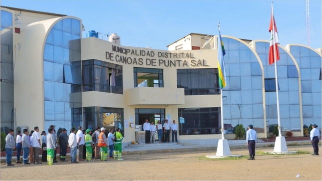 Foto Lunes cívico en la Municipalidad de Canoas de Punta Sal
