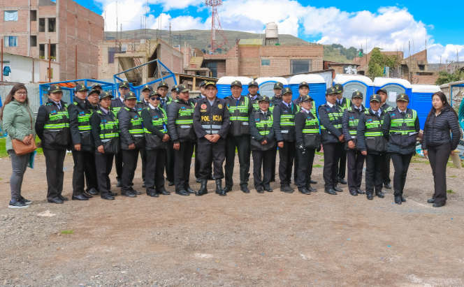 Gerencia de Transporte fortalece capacidades con capacitación de la PNP tránsito en el marco de la festividad Virgen de la Candelaria
