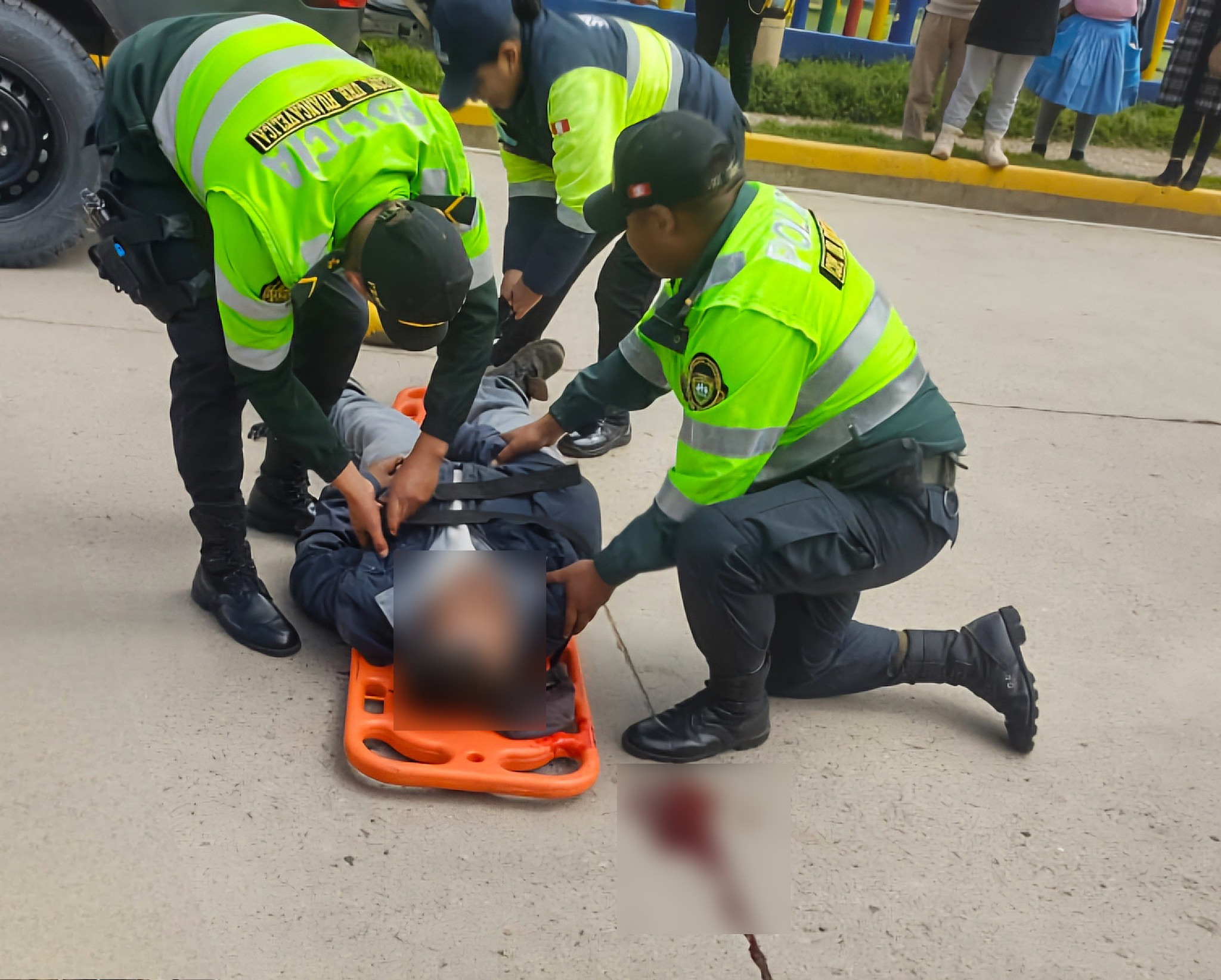 Nota de prensa sobre el auxilio brindado por serenos y la PNP a un ciudadano herido tras una caída.
