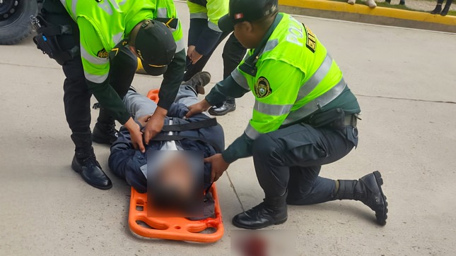 Nota de prensa sobre el auxilio brindado por serenos y la PNP a un ciudadano herido tras una caída.
