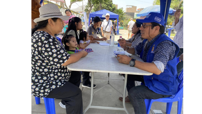 La orientación legal de DEMUNA, los talleres para adultos mayores y personas con habilidades distintas del CIAM y OMAPED, y la información sobre programas sociales son herramientas clave para mejorar la calidad de vida de la comunidad.
Además, la presencia de Defensa Civil con charlas sobre prevención de emergencias y la oficina de Desarrollo Económico brindando oportunidades laborales y servicios de belleza para el público asistente, demuestra el compromiso de la municipalidad con el bienestar y desarrollo de nuestros vecinos.