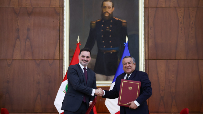 Perú y Francia fortalecen su alianza para impulsar obras clave, voluntariado y cooperación en seguridad
