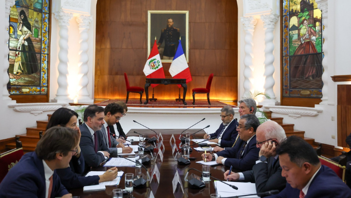 Perú y Francia fortalecen su alianza para impulsar obras clave, voluntariado y cooperación en seguridad