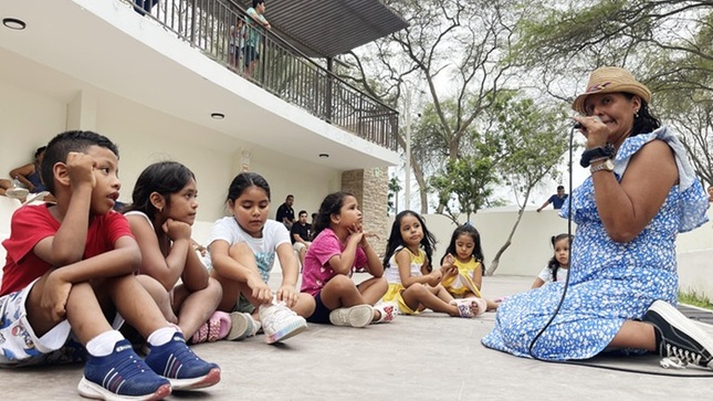 Niños y niñas