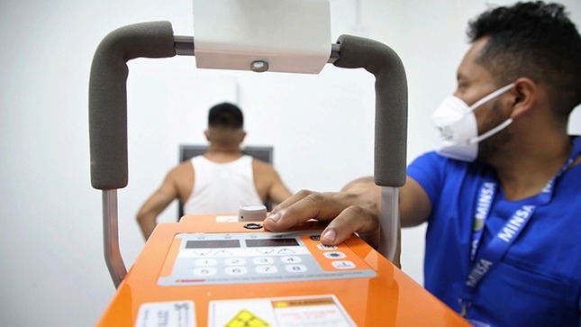 Perú refuerza su lucha contra la tuberculosis con tecnología de punta, tratamientos innovadores y prevención focalizada
